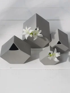 vase eckig, cement