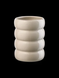 vase, summer sand